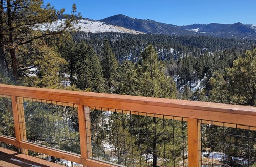 Cripple Creek House | Cripple Creek Cabin with Fantastic Views and Hot Tub