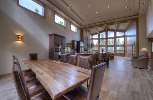 Timber Trail House | Custom 6 Bedroom/6 Bath TRUE Ski-in/Ski-out Home with the highest amenities!