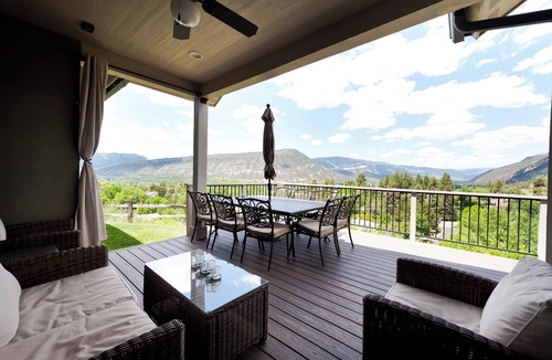 Durango House | Custom Home - Amazing Views/Huge Deck - 3 miles to downtown - AC/Hot Tub