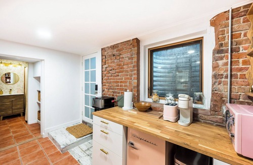 Cheesman Park Apartment | Cute/Cozy Basement Apartment in Old Denver’s Hip Cheeseman Park neighborhood!