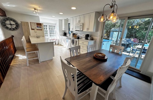 West of Town House | Cute, Quiet, Comfortable, Centrally Located, Outdoor Shower, Large Yard, BBQ