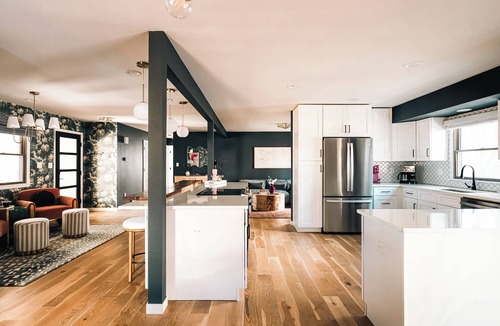 Oak Park House | Designer home near Denver & Red Rocks w/Hot Tub