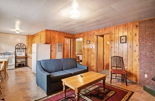 South Fork Cabin | Dog-friendly cabin with kitchen, WiFi, entertainment, & nearby ski access