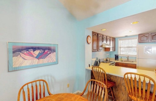 Pagosa Springs Condo | Dog-friendly condo w/covered porch & views - near golf, lakes & ski