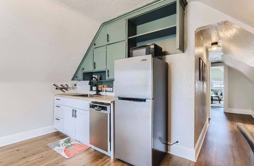 Capitol Hill Apartment | Downing by Modern Midstay/3Blks to Cheesman! #D5