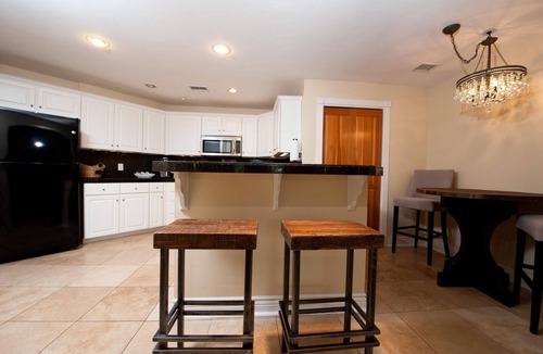 Historic Downtown Durango Condo | Downtown Luxury Condo - 1 Block to Main Street and Train