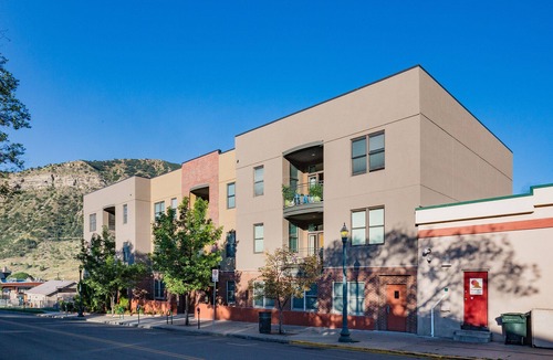 Historic Downtown Durango Condo | Downtown Luxury Condo - 1 Block to Main Street and Train