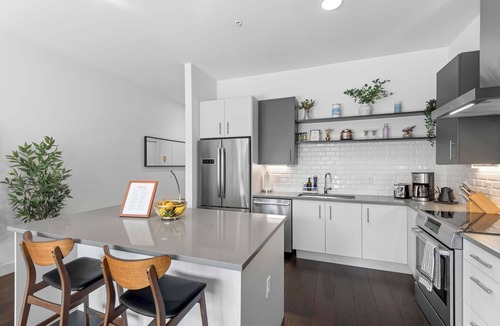 Five Points Condo | Downtown RiNo condo 1 block from top breweries and restaurants, monthly stays