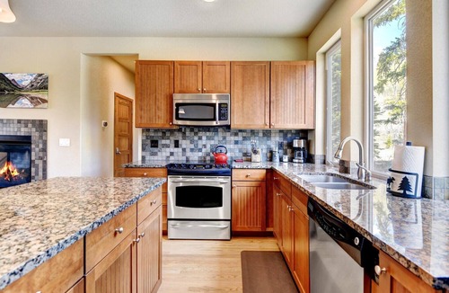 Rendezvous House | Downtown WP Chalet 68 I Great Views I Bunk Room I Discounted Attractions