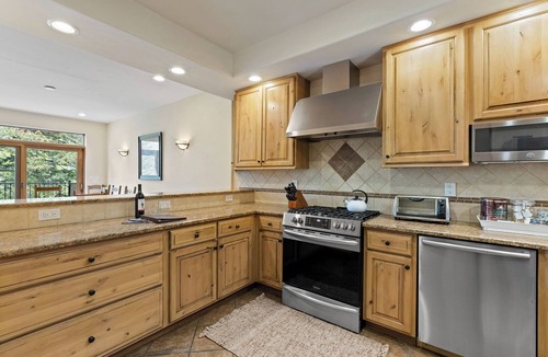 Eagle-Vail House | Eagle-Vail Townhome w/Private Spa! - Minutes from Vail and Beaver Creek!