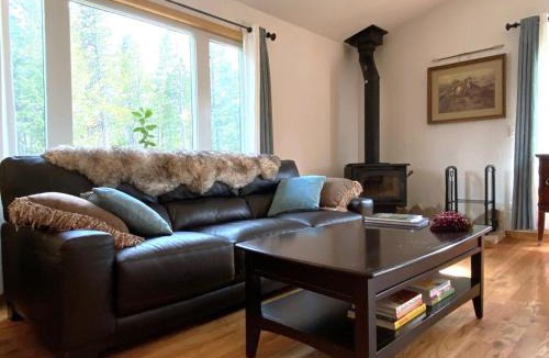 Evergreen House | Echo Hills Mountain Lodge - Evergreen Mountain Top Retreat - Foothills of the Rockies