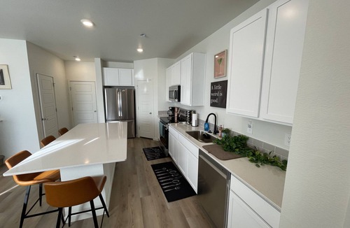 Johnstown House | Eclectic relaxing 3 bed, 53 min to Boulder for Sundance Film Festival!