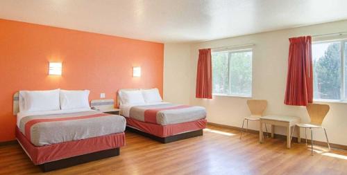 Fort Lupton Hotel | Econo Lodge Fort Lupton