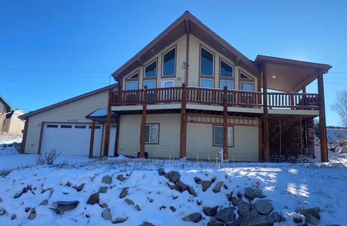 Buena Vista House | Eddyline Retreat with views and nearby access to the Arkansas River