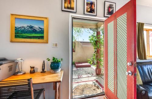 El Prado House | El Prado Couple's Escape w/Hot Tub!