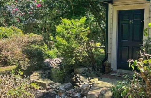 Covington House | Elegant, Private Studio in Covington “Hollywood of the South.” Near Atlanta