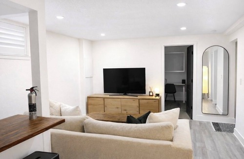 Englewood House | Englewood Escape