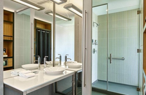 Broomfield House | Enjoy a memorable stay at our Broomfield Denver, CO hotel.
