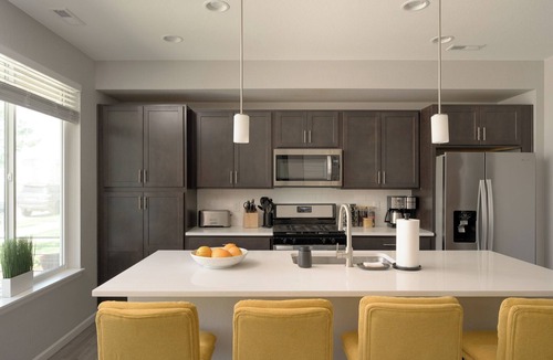 Dupont House | Entire Home - Sleeps 12, Pool Table & Foosball