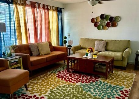 Beverly Green House | Entire Vacation home blocks to the Strip, ARTS Dist, & Main Street Sleeps up to 8