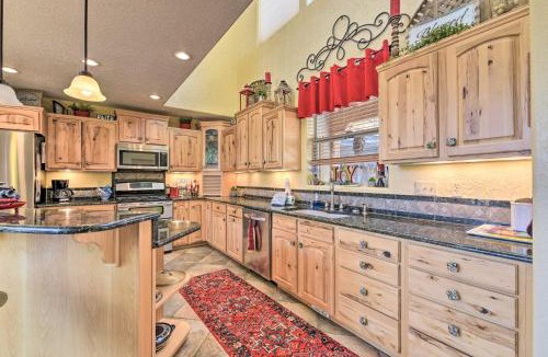 Angel Fire House | Expansive Angel Fire Retreat: 1 Mi to Fishing!