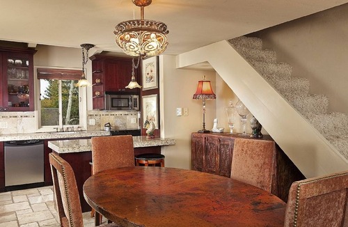 Downtown Condo | Expansive Aspen Core Condo.Unobstructed views of Aspen Mountain and Red Mountain
