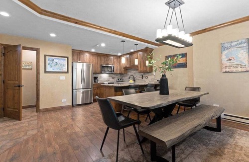 Peak 9 Condo | Experience the Village at Breckenridge Chateaux 1023: Resort Amenities!