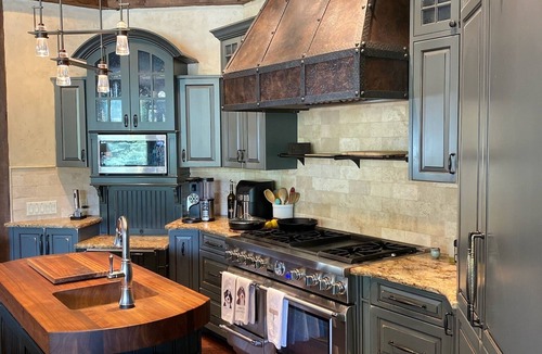 Warrior's Mark House | Experience Watersong! A Monthly Luxury Rental. A Magnificent Stay On the River.