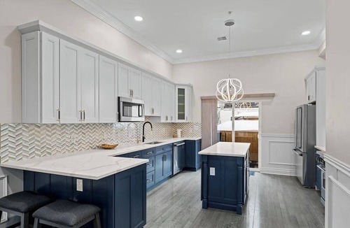 Southwark House | Fabulous Queens Village - Philadelphia's most vibrant and charming neighborhoods