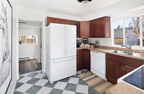 Englewood House | Family Arcade Home Pets OK Near Red Rocks