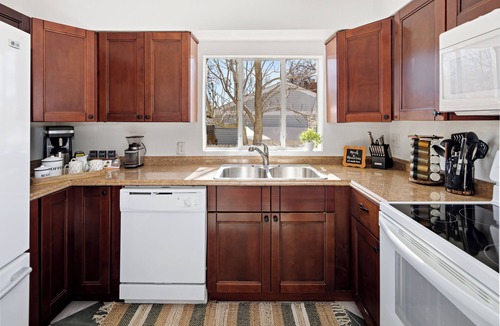 Englewood House | Family Arcade Home Pets OK Near Red Rocks