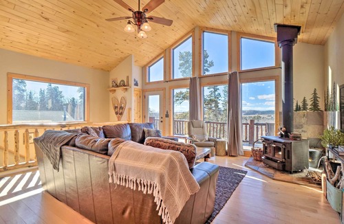 Indian Mountain Cabin | Family-Friendly Jefferson Cabin w/Amazing Views!