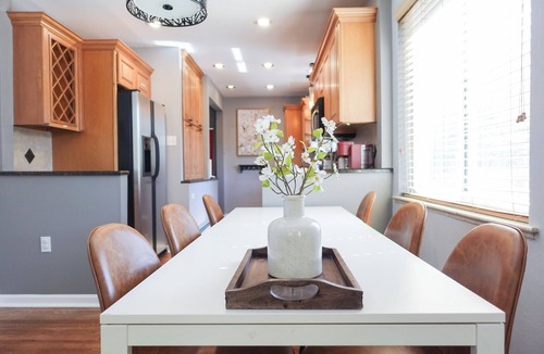 Cory House | Family-friendly Retreat 29-night Minimal