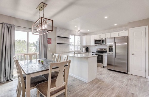 Aurora House | Family Home with Large Yard near Quincy reservoir