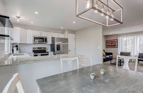 Aurora House | Family Home with Large Yard near Quincy reservoir