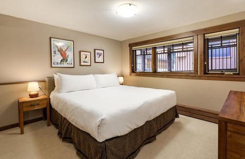 Aspen House | Fasching Haus Unit 12, Lower Level Deluxe Condo w/Open Living Area & Gas Fireplace