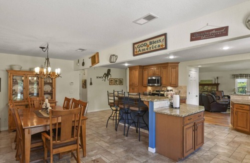 Grand View Estates House | Feel like you're in the country, but really you're within 10 mins. of everything