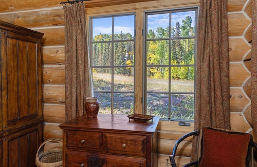 Mountain Village House | First Tracks on Sundance - Slope-side Skiing! Views - Private Hot Tub - A/C !