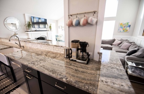 Old North Boulder House | Flatiron Views-Hot Tub -Walkable NoBo-4BR 3BA