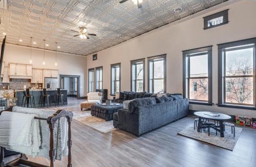 Florence Apartment | Florence Vacation Rental w/Rooftop Deck!