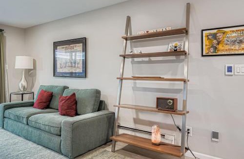 Lakewood Apartment | FoxGardens Incredible Lake & Mtn View Private Secure
