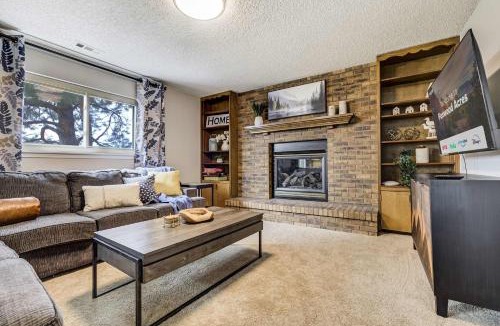 Park Vista House | Foxwood Acres Family Home Hot Tub & Mountain Views