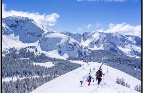 Mountain Village Resort | Franz Klammer Lodge Ski Resort - Cosy, Rustic 3-bedroom suite for 8 people