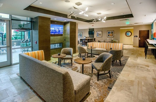 Downtown Denver Apartment | Free Breakfast, Pool, Hot Tub, Gym. Downtown Denver King Studio