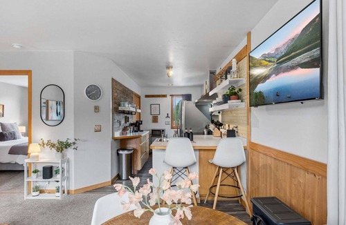 Frisco Apartment | Frisco View Flat🏔️close to Vail⛷️Breck🚙Garage🐶$0 Cleaning & Pet Fees