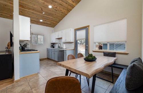 Fruita House | FRUITOPIA! Your 4 bedroom, 2 bath adventure basecamp in downtown Fruita CO