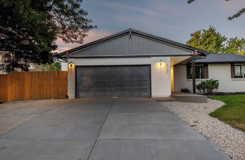 Arvada House | Fun-filled 5BR/3BA retreat near downtown Denver!