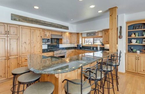 Craig Villa | Game Room, Media Room & Pool: Luxe Villa in Craig!