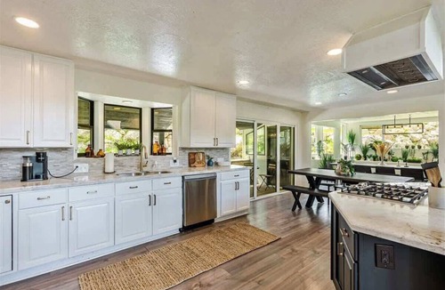 Bountiful House | Game Room, Pickleball Courts & Golf Course Close
