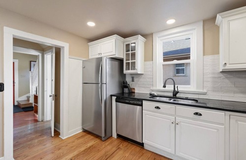 Old North End House | Garden Home and Hot Tub - Monthly Rental